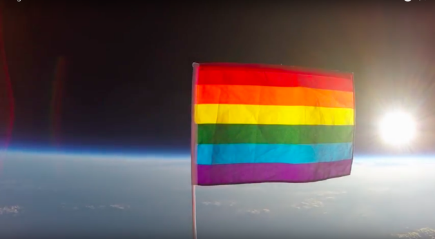 bandiera-rainbow-spazio