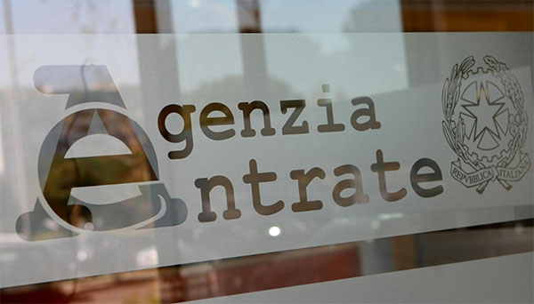 coppia_gay_agenzia_entrate1