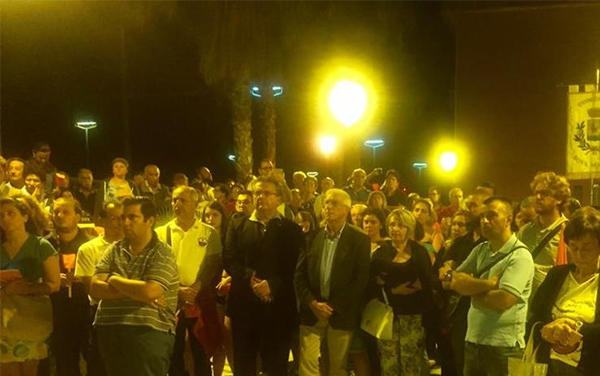 La fiaccolata di Melito (Foto: La Stampa)