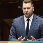 Polonia, camera bassa approva legge anti-Lgbt per le scuole